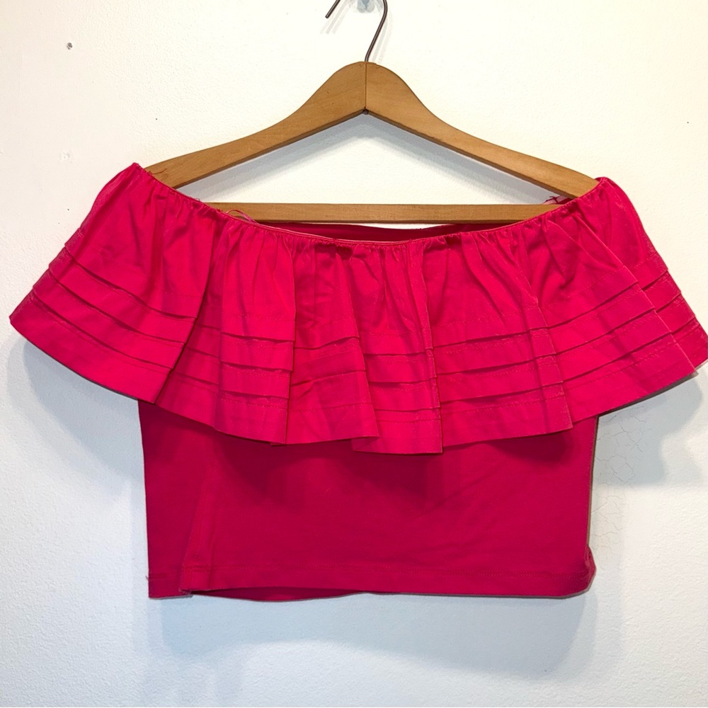 Anthropologie Love The Label Pink Top Flutter Ruffle Cold Shoulder Stretch Crop